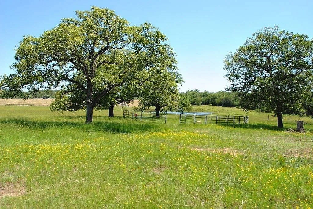 21741 E Interstate 10, Luling, TX, 78648 | 6094616 | Realty Texas LLC