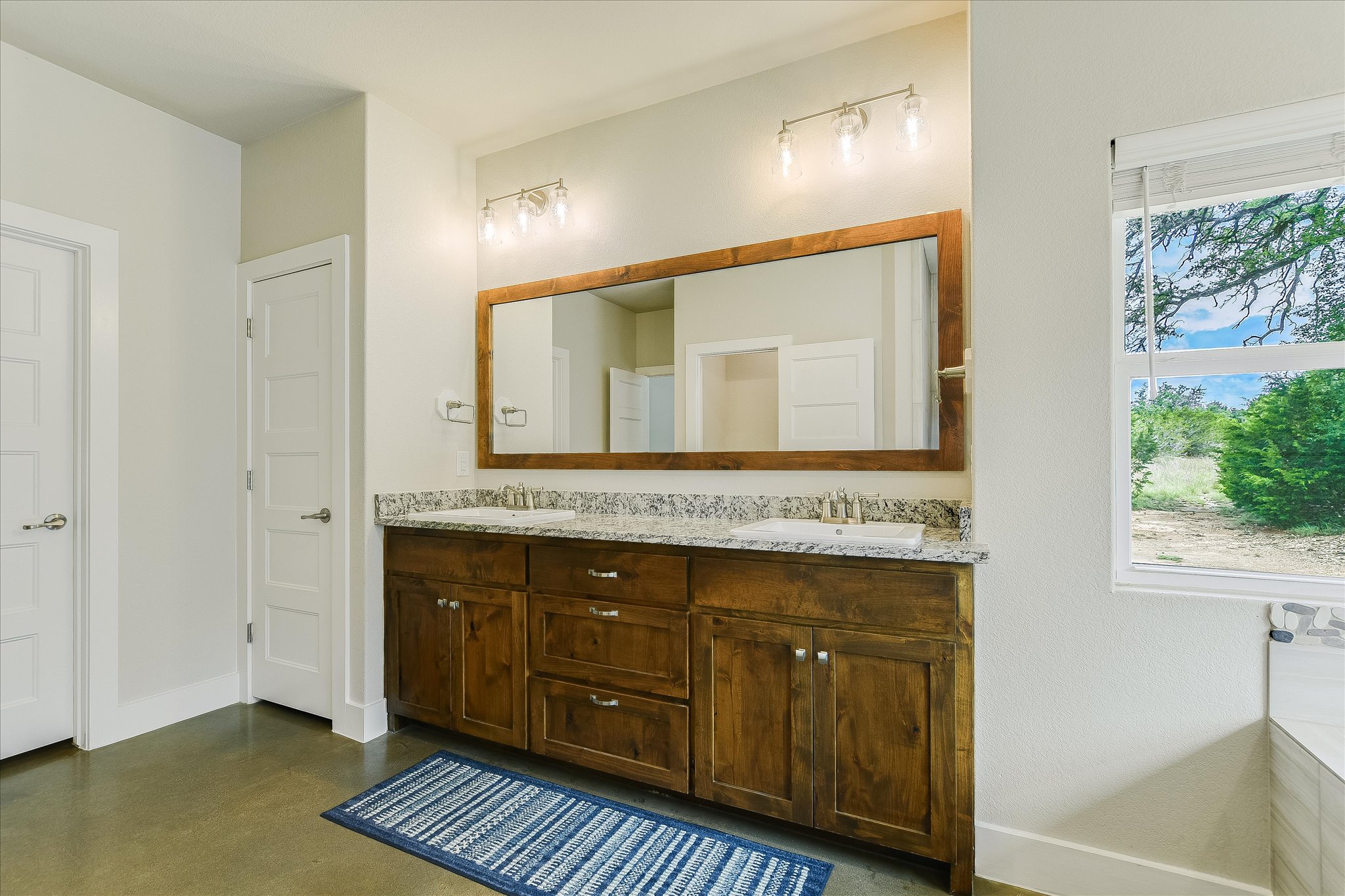 520 Murphy DR, Bertram, TX, 78605 | 9470696 | Realty Texas LLC