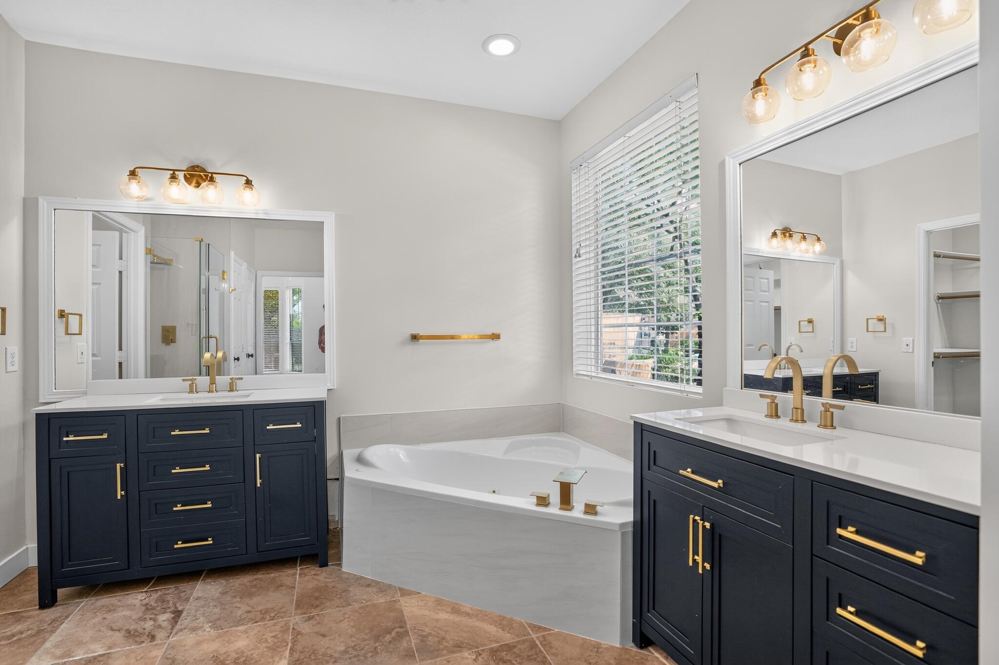 22 E Sterling Pond Circle, Spring, TX, 77382 | 93715906 | Realty Texas LLC