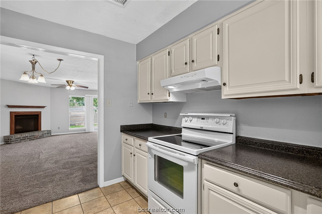 2822 Oakside Drive, Bryan, TX, 77802 | 26007136 | Realty Texas LLC