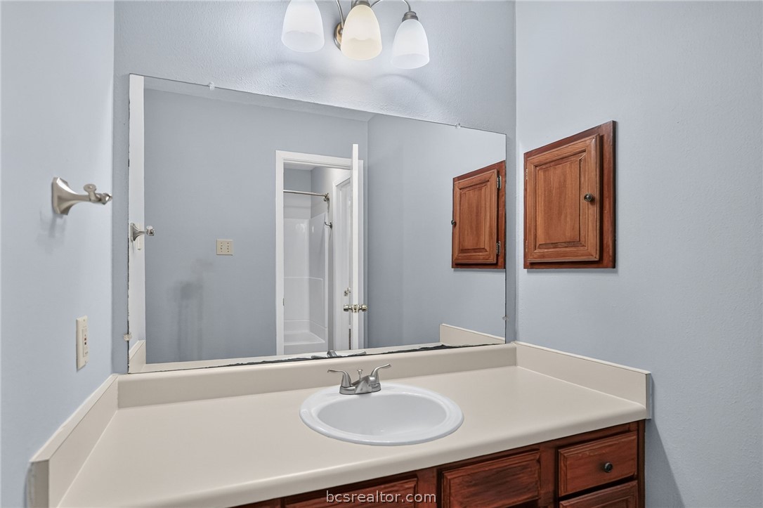 2822 Oakside Drive, Bryan, TX, 77802 | 26007136 | Realty Texas LLC