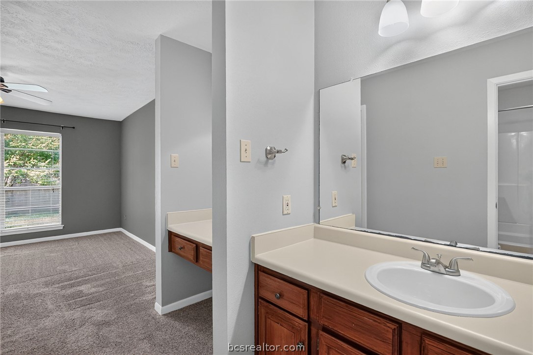 2822 Oakside Drive, Bryan, TX, 77802 | 26007136 | Realty Texas LLC