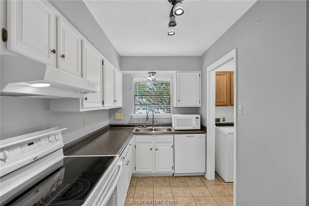 2822 Oakside Drive, Bryan, TX, 77802 | 26007136 | Realty Texas LLC