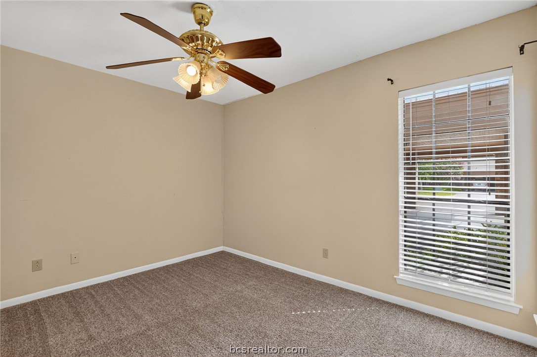 2822 Oakside Drive, Bryan, TX, 77802 | 26007136 | Realty Texas LLC