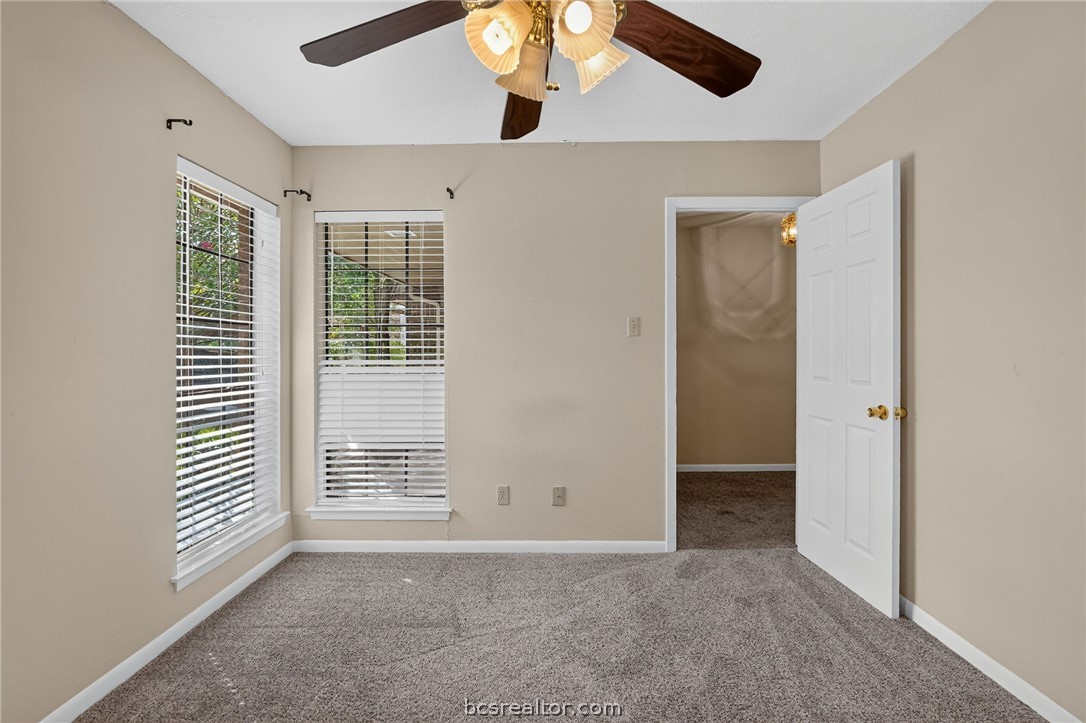 2822 Oakside Drive, Bryan, TX, 77802 | 26007136 | Realty Texas LLC