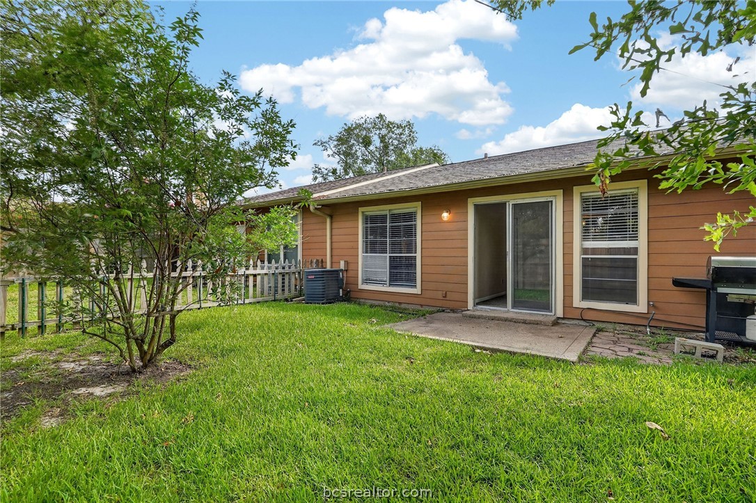 2822 Oakside Drive, Bryan, TX, 77802 | 26007136 | Realty Texas LLC
