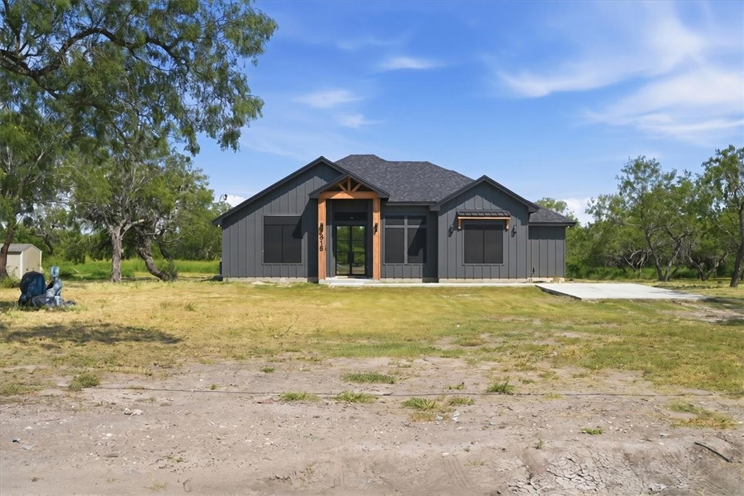 416 Stephens Loop, Mathis, TX, 78368 | 478586 | Realty Texas LLC