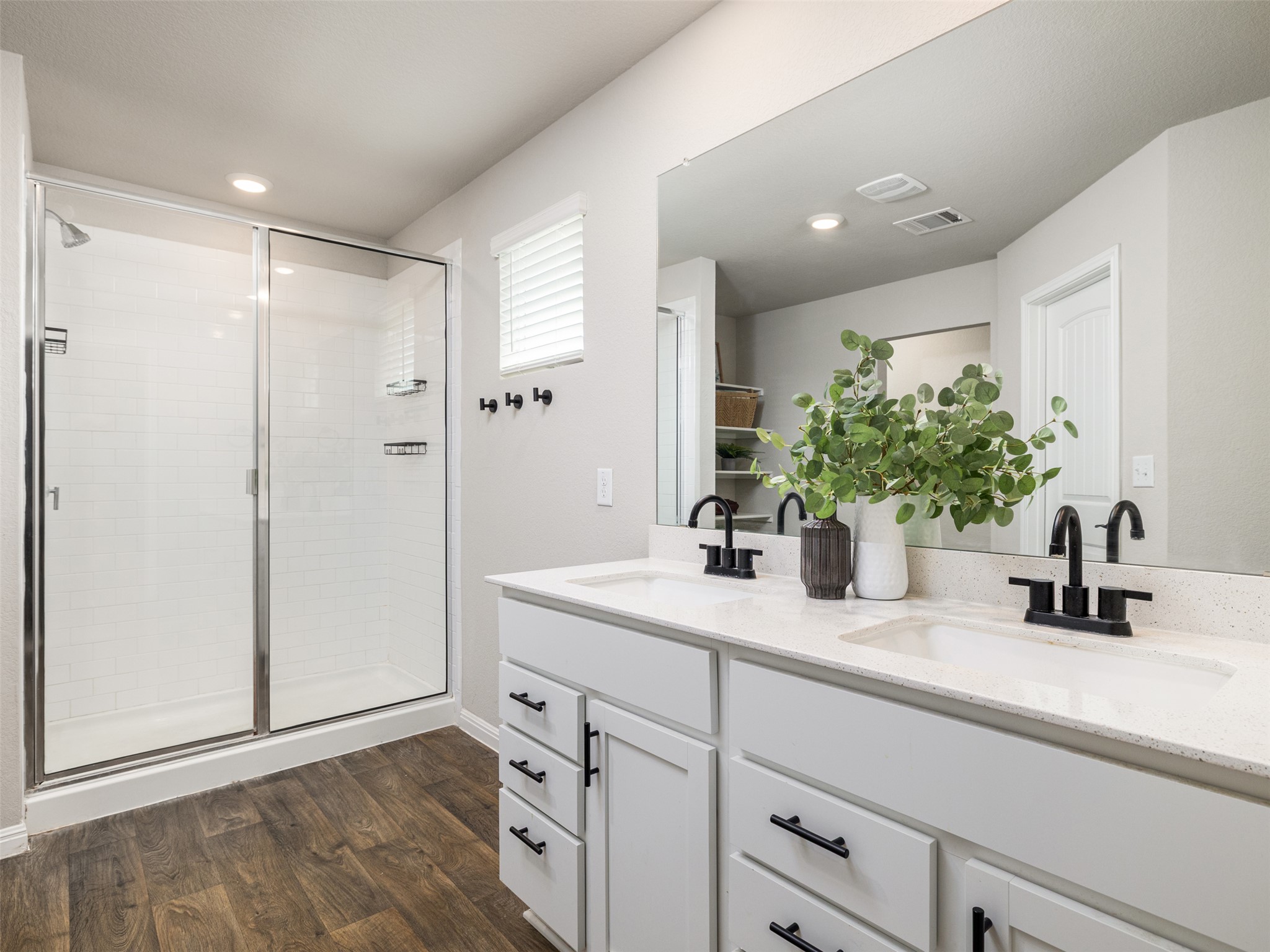 439 Hunter Loop LOOP, Bertram, TX, 78605 | 6647518 | Realty Texas LLC