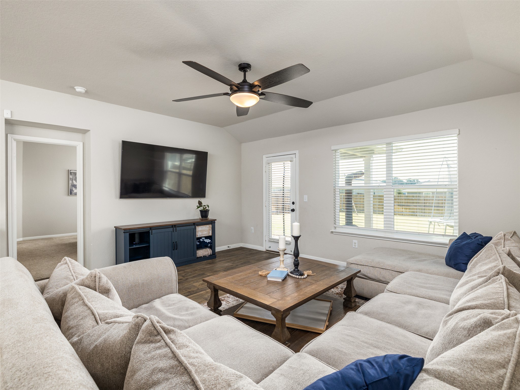 439 Hunter Loop LOOP, Bertram, TX, 78605 | 6647518 | Realty Texas LLC