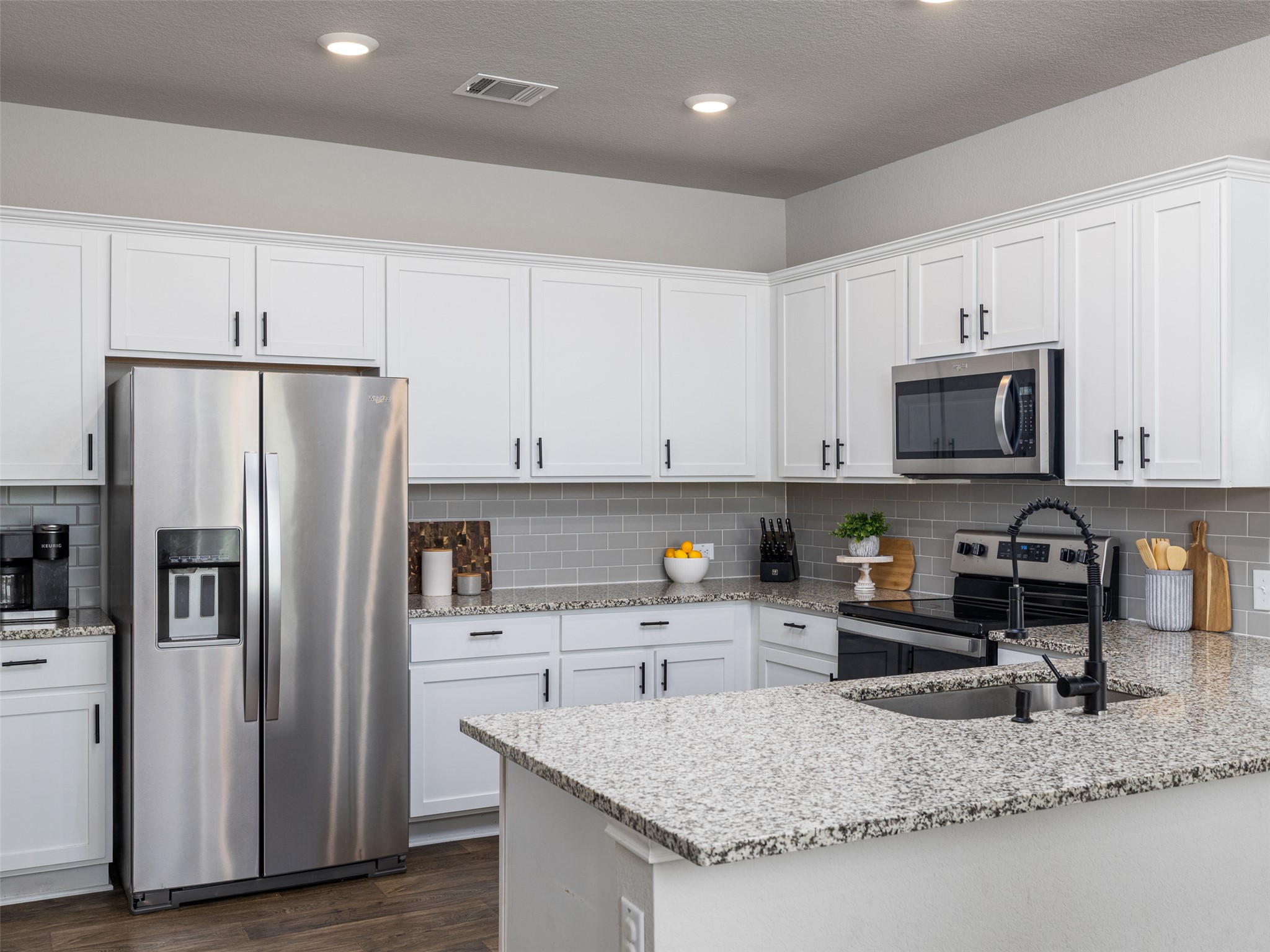 439 Hunter Loop LOOP, Bertram, TX, 78605 | 6647518 | Realty Texas LLC
