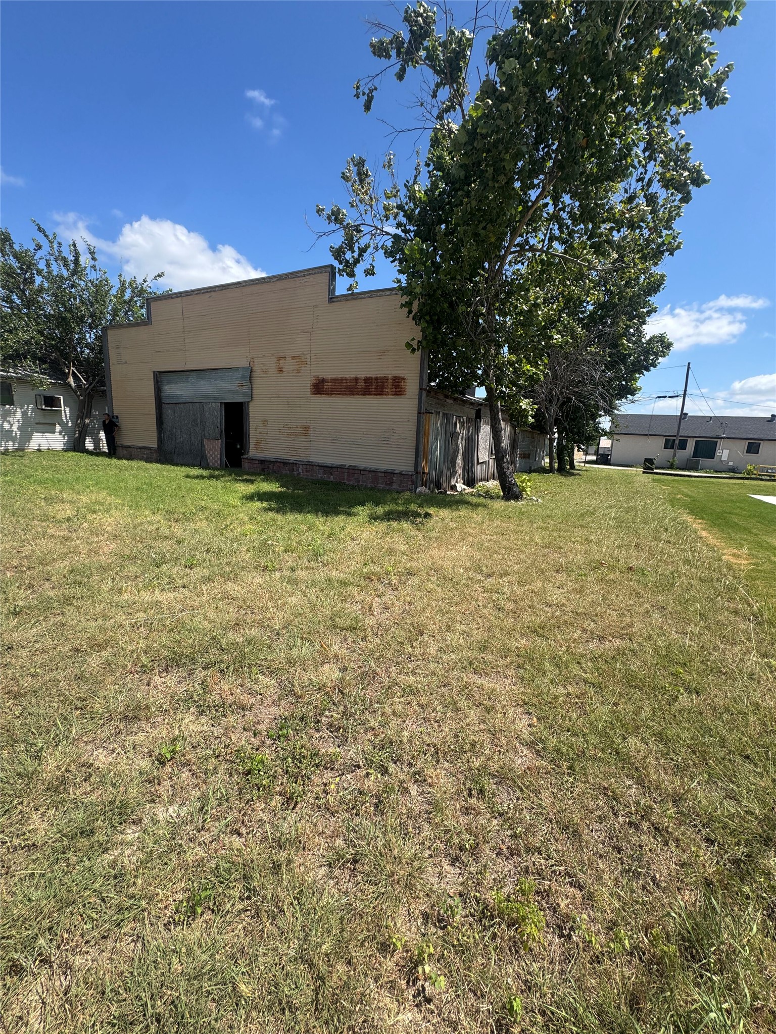 239 E Vaughn ST, Bertram, TX, 78605 | 1780196 | Realty Texas LLC