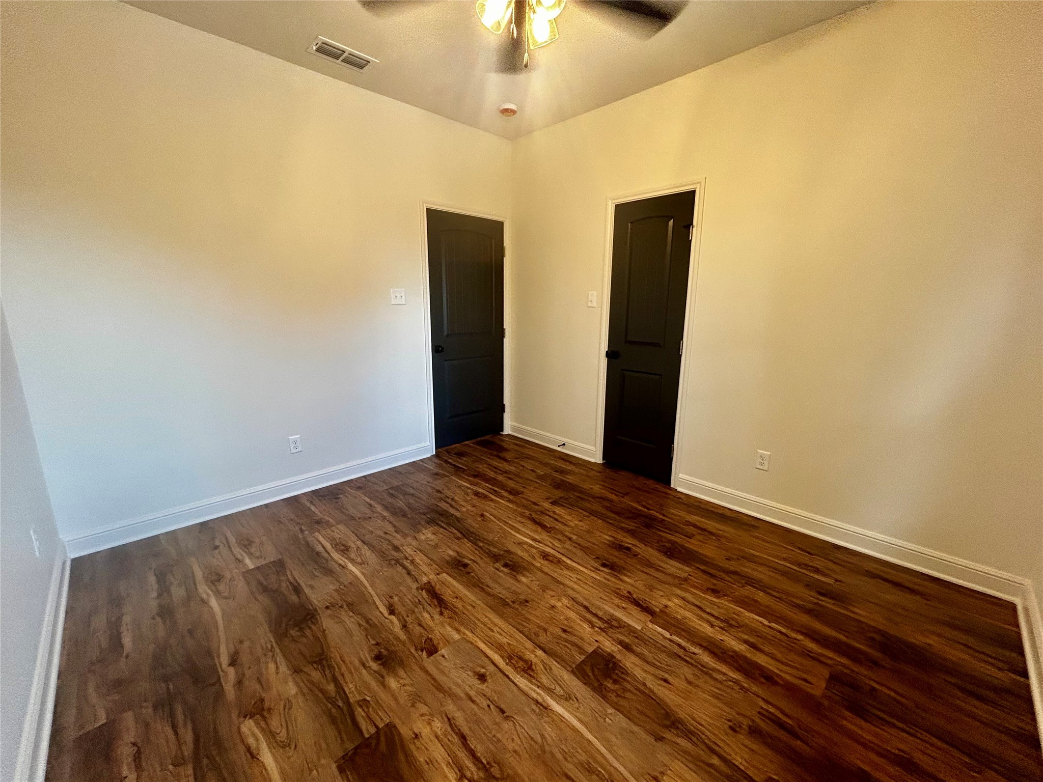 203 E Fleming, Longview, TX, 75604 | 98654428 | Realty Texas LLC