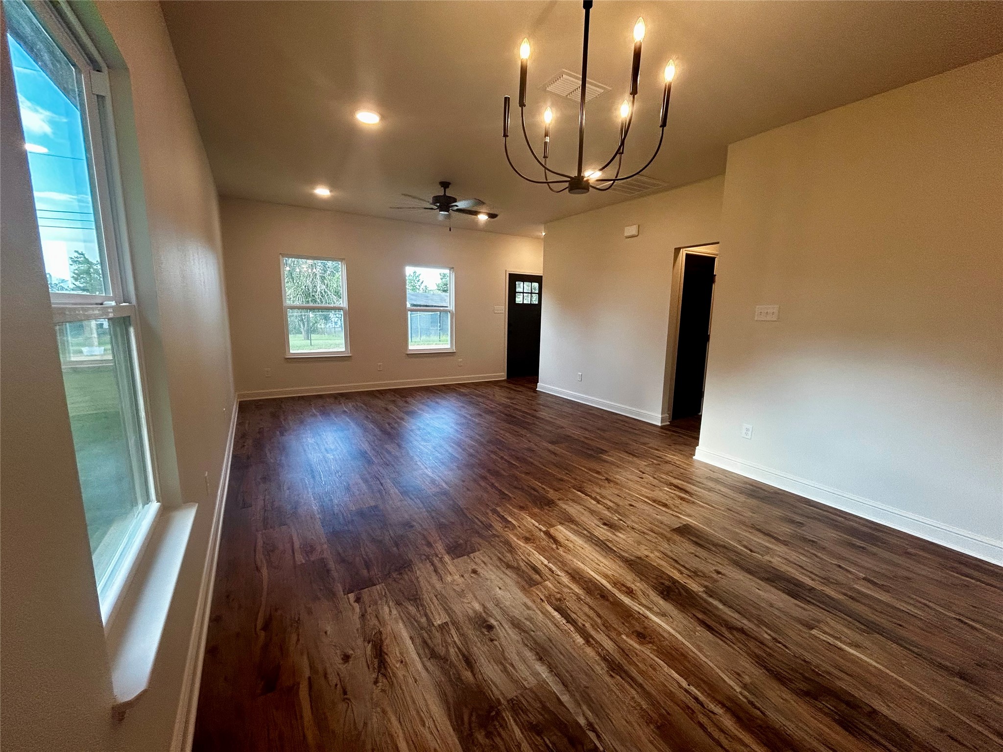 203 E Fleming, Longview, TX, 75604 | 98654428 | Realty Texas LLC