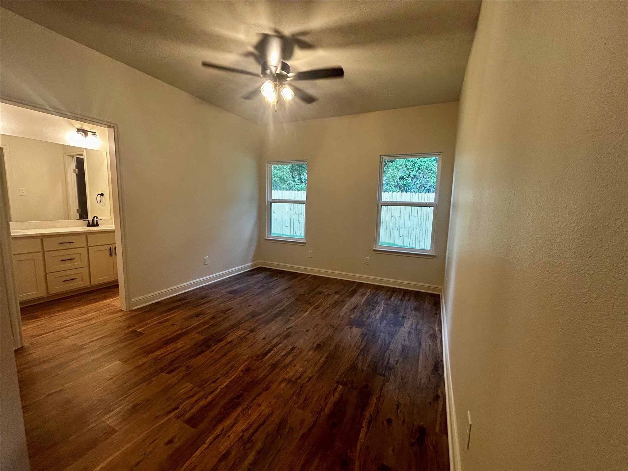 203 E Fleming, Longview, TX, 75604 | 98654428 | Realty Texas LLC