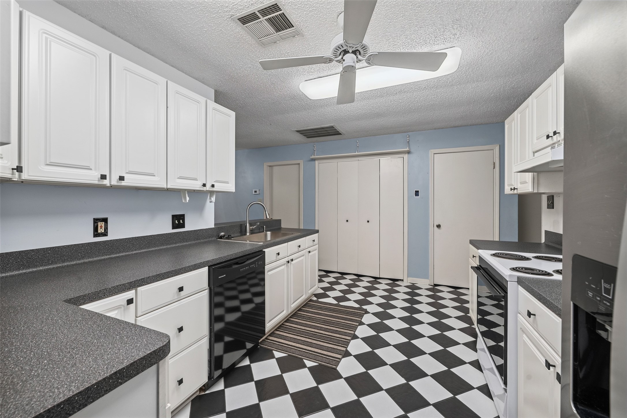 37 Spreading Oak, Trinity, TX, 75862 | 10217954 | Realty Texas LLC