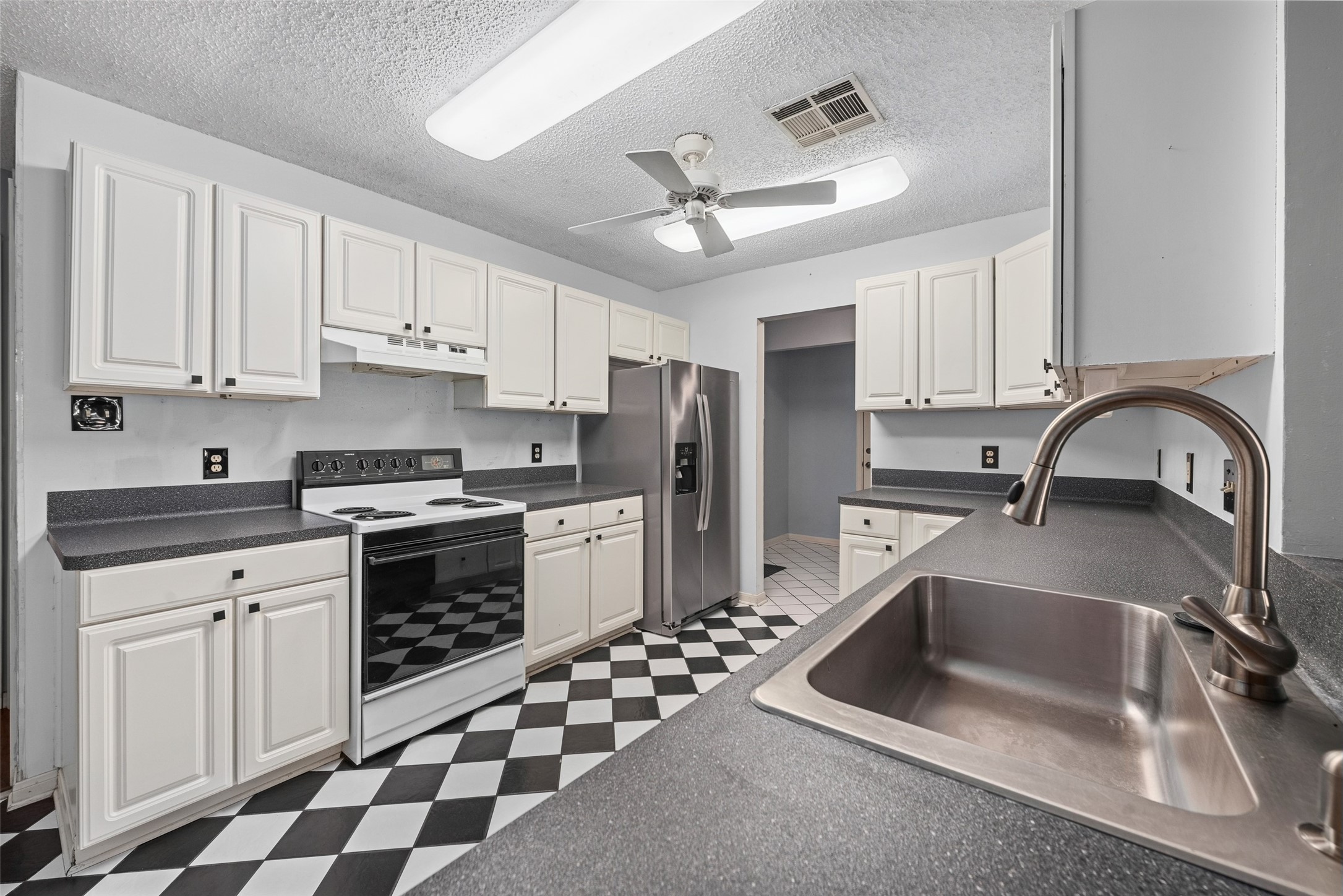 37 Spreading Oak, Trinity, TX, 75862 | 10217954 | Realty Texas LLC