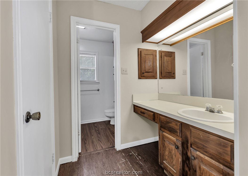3015 Red Robin Loop, Bryan, TX, 77802 | 26009080 | Realty Texas LLC