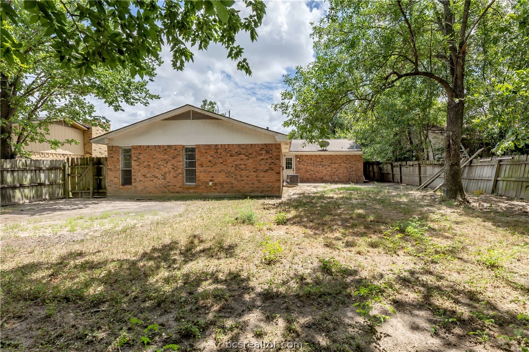 3015 Red Robin Loop, Bryan, TX, 77802 | 26009080 | Realty Texas LLC
