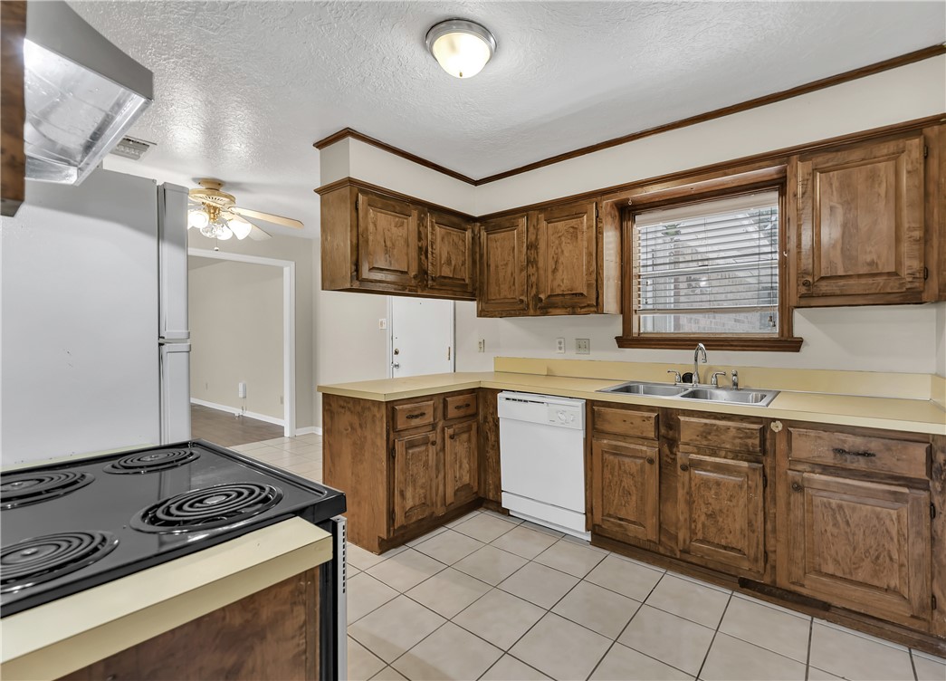 3015 Red Robin Loop, Bryan, TX, 77802 | 26009080 | Realty Texas LLC