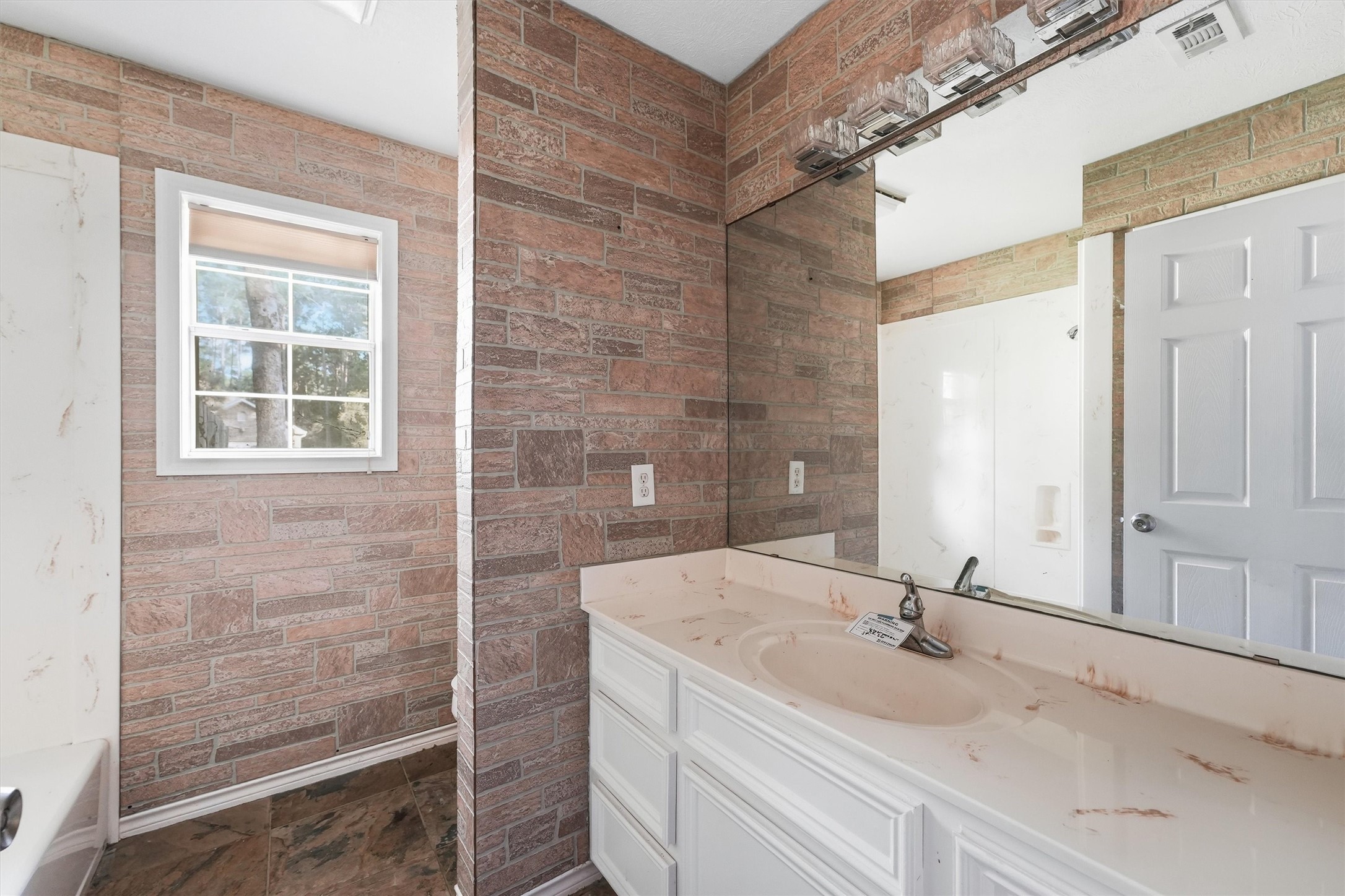 6 Lost Forest, Trinity, TX, 75862 | 62977324 | Realty Texas LLC