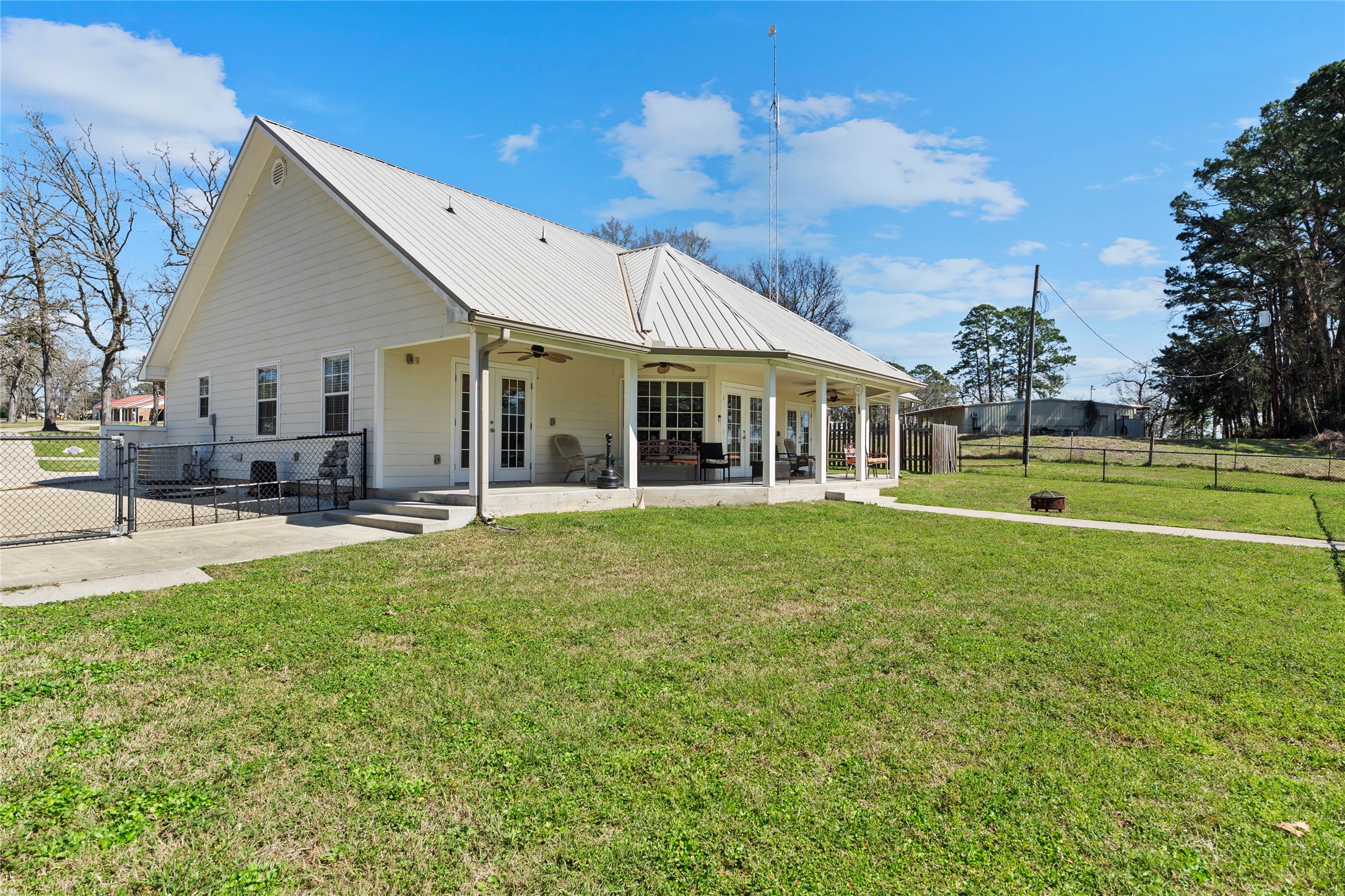 6776 Fm 356, Trinity, TX, 75862 | 25212701 | Realty Texas LLC