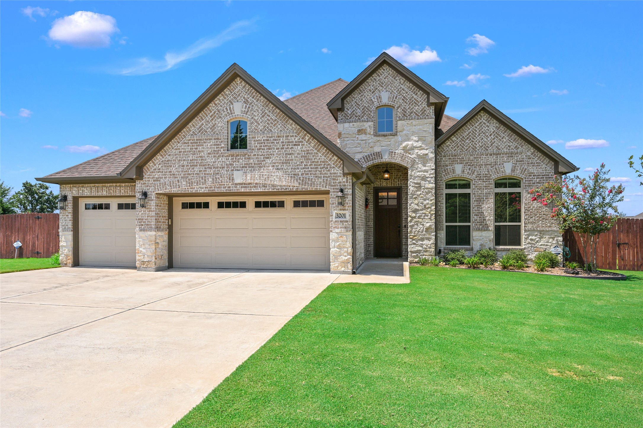 3201 Old Spring Way, Bryan, TX, 77808 | 49293699 | Realty Texas LLC