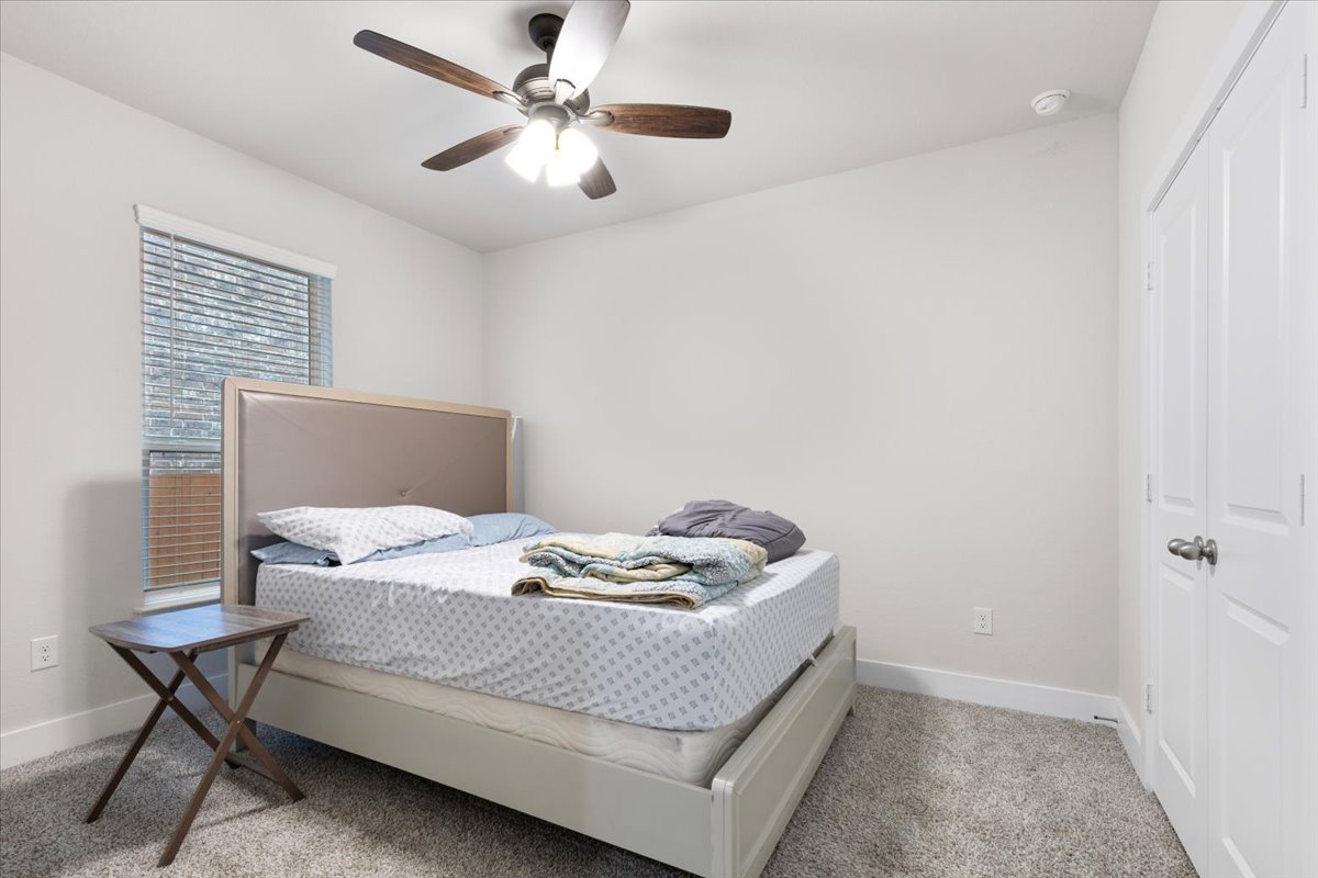450 Durian LOOP, Buda, TX, 78610 | 6529732 | Realty Texas LLC
