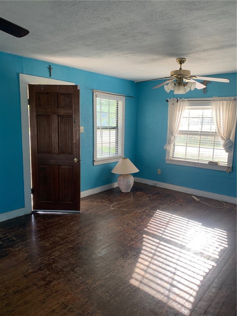 501 E Commons St, Refugio, TX, 78377 | 480513 | Realty Texas LLC