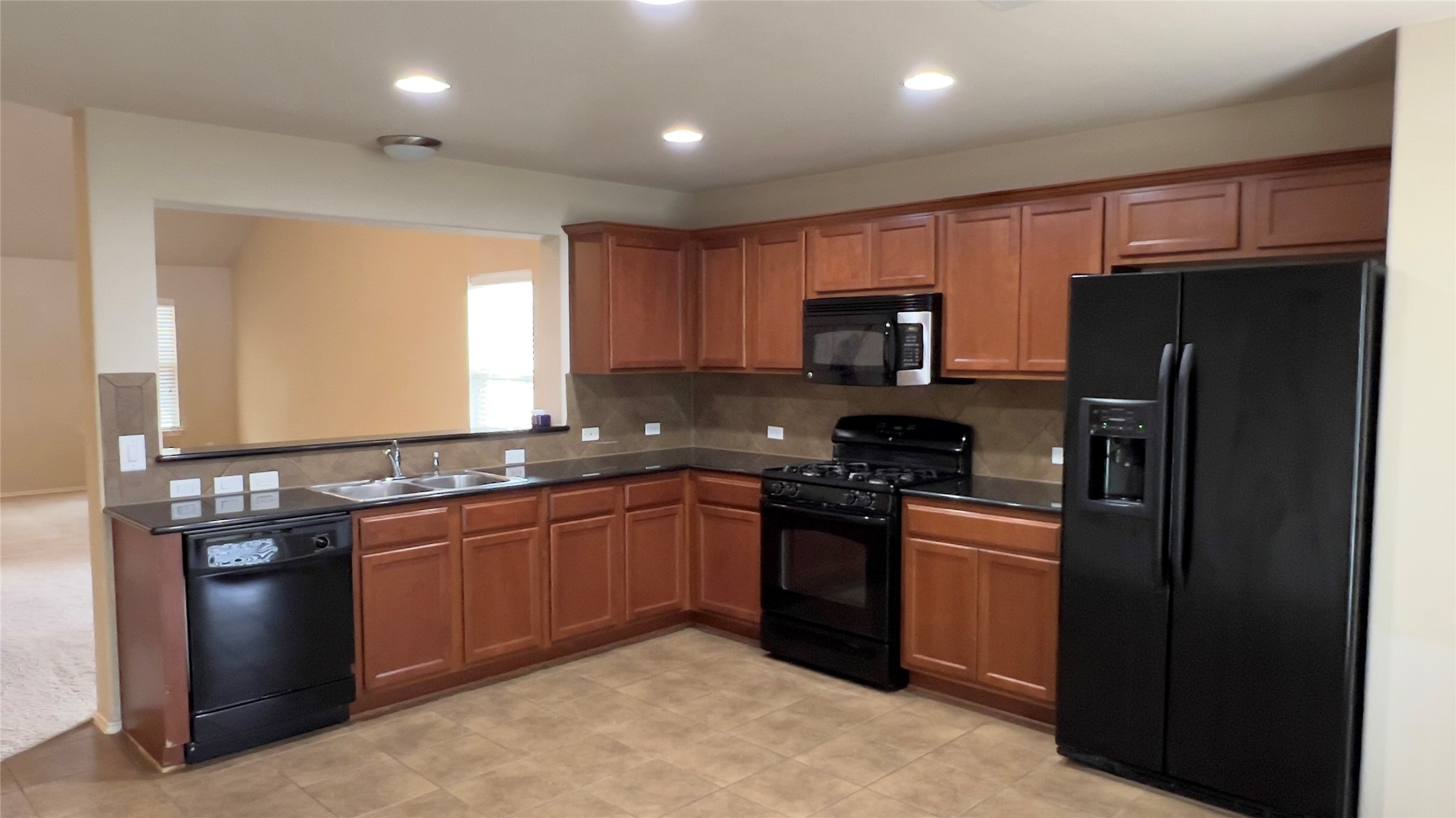 357 Nottingham LOOP, Kyle, TX, 78640 | 1578032 | Realty Texas LLC