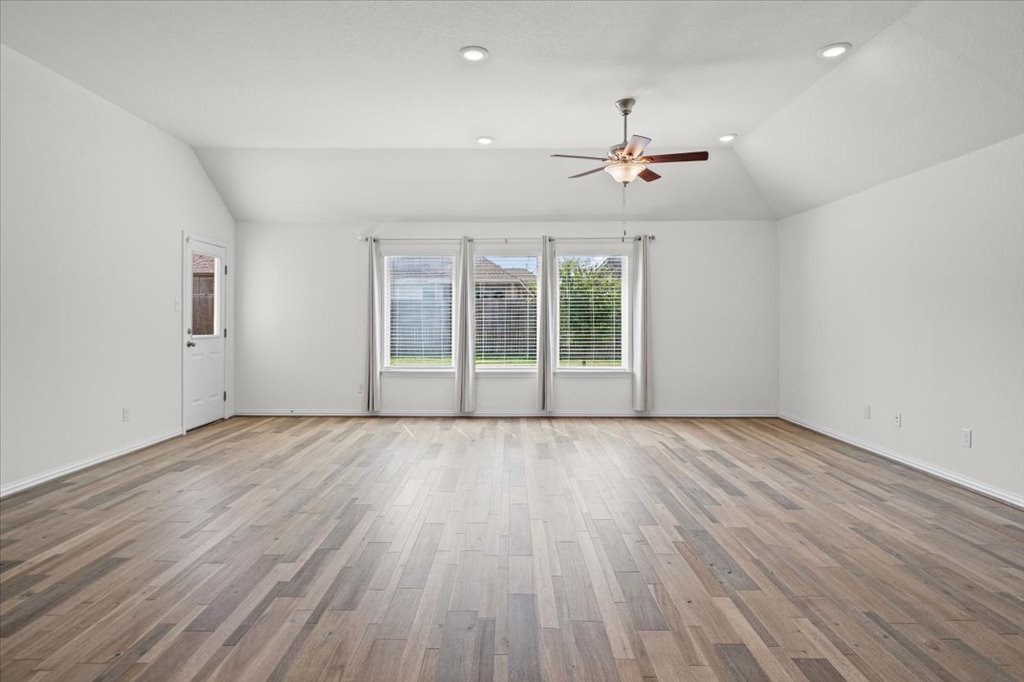 277 Spinnaker LOOP, Kyle, TX, 78640 | 2882006 | Realty Texas LLC