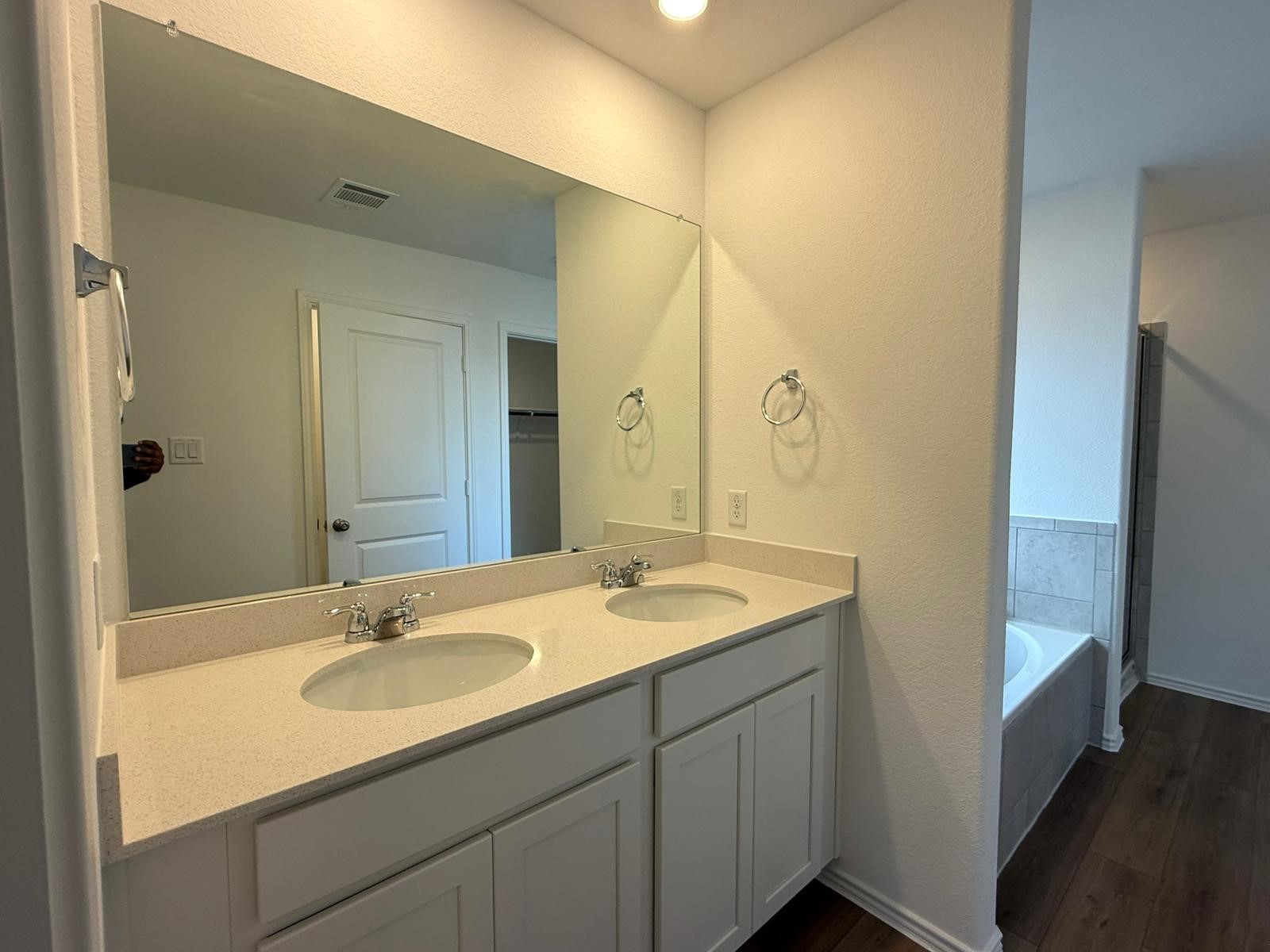 290 Gresham, Kyle, TX, 78640 | 1478291 | Realty Texas LLC
