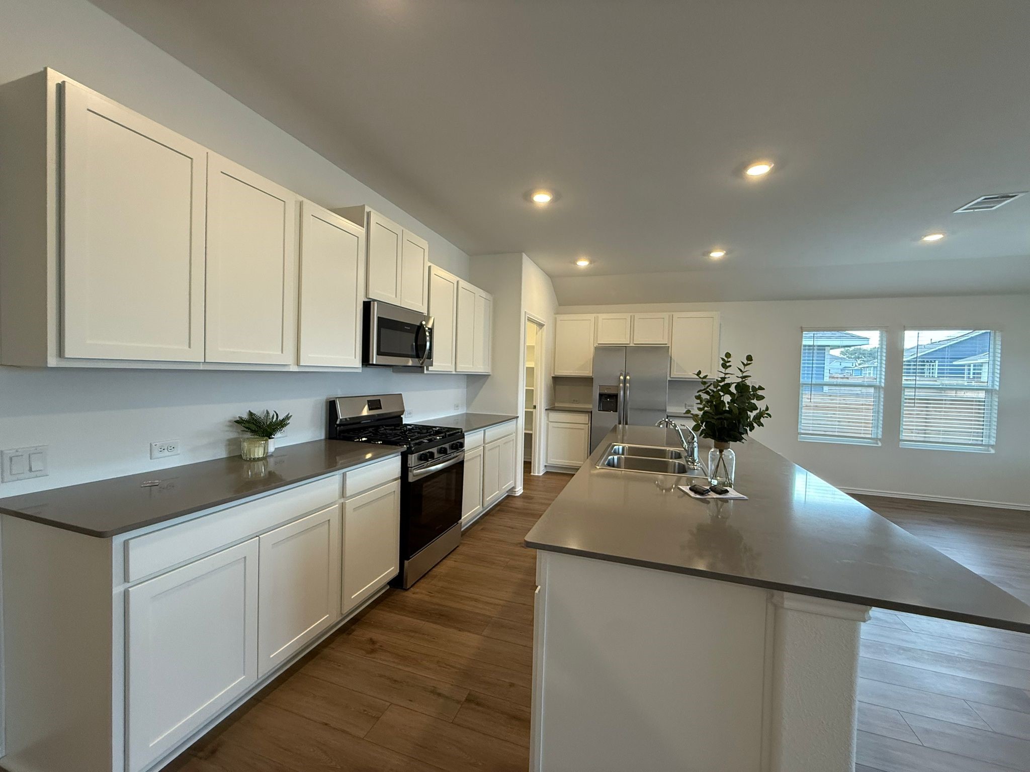 290 Gresham, Kyle, TX, 78640 | 1478291 | Realty Texas LLC