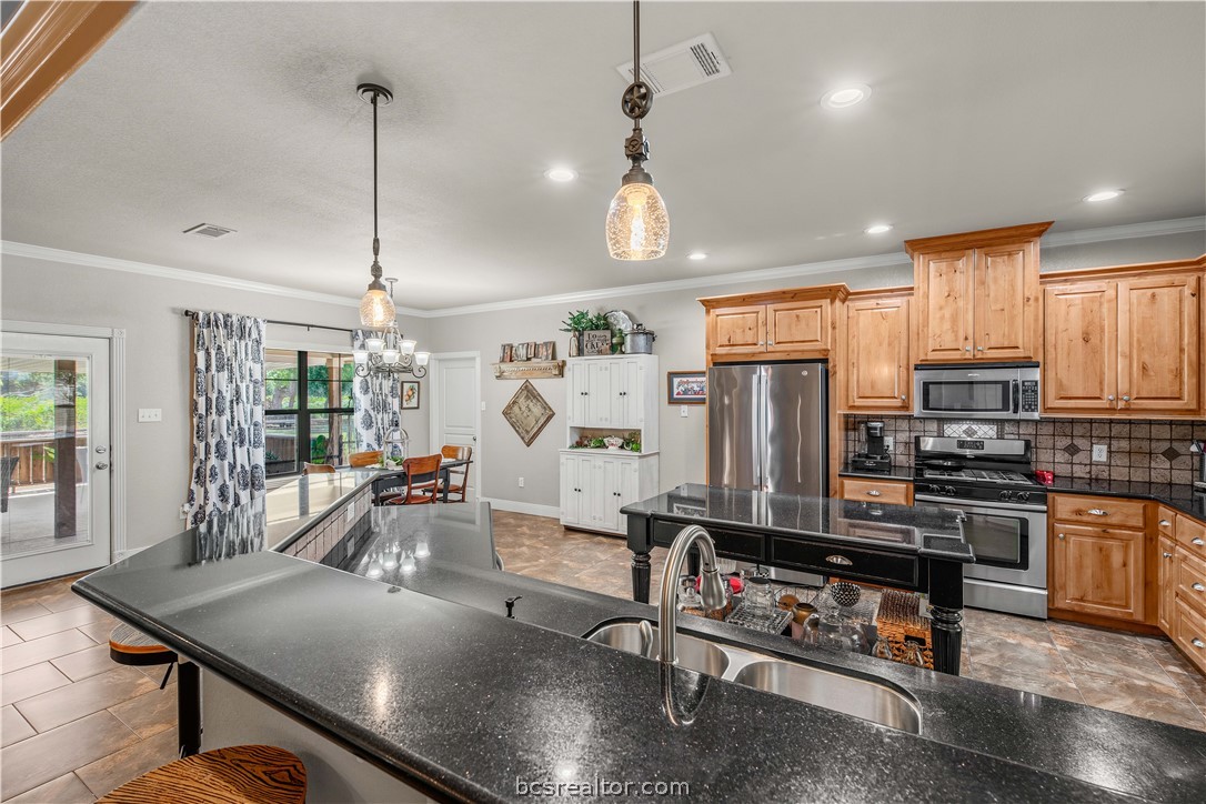 8748 Tejas Ranch Loop, Bryan, TX, 77808 | 26010341 | Realty Texas LLC