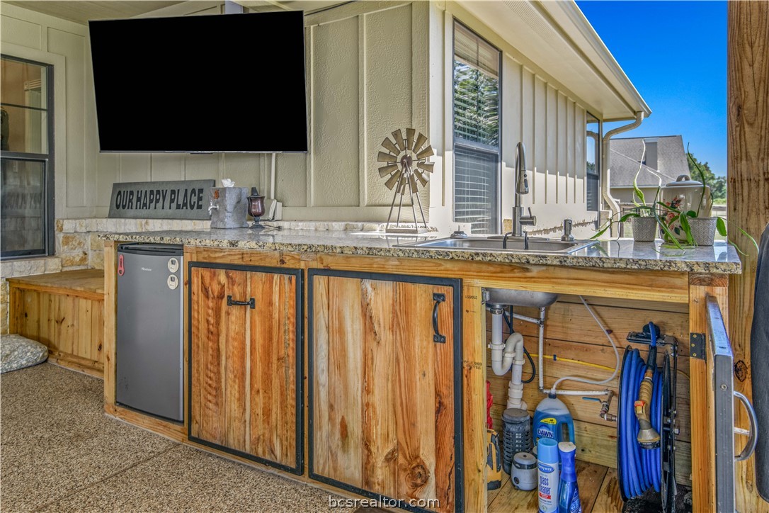 8748 Tejas Ranch Loop, Bryan, TX, 77808 | 26010341 | Realty Texas LLC