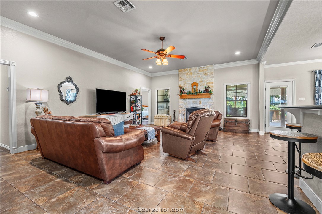 8748 Tejas Ranch Loop, Bryan, TX, 77808 | 26010341 | Realty Texas LLC