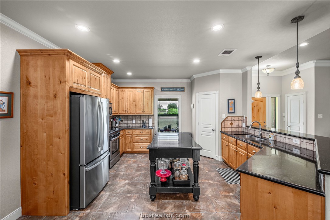 8748 Tejas Ranch Loop, Bryan, TX, 77808 | 26010341 | Realty Texas LLC