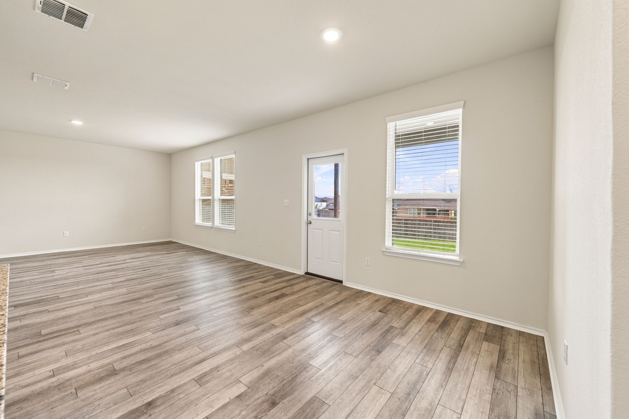 499 Tree Nut LOOP, Buda, TX, 78610 | 3862592 | Realty Texas LLC