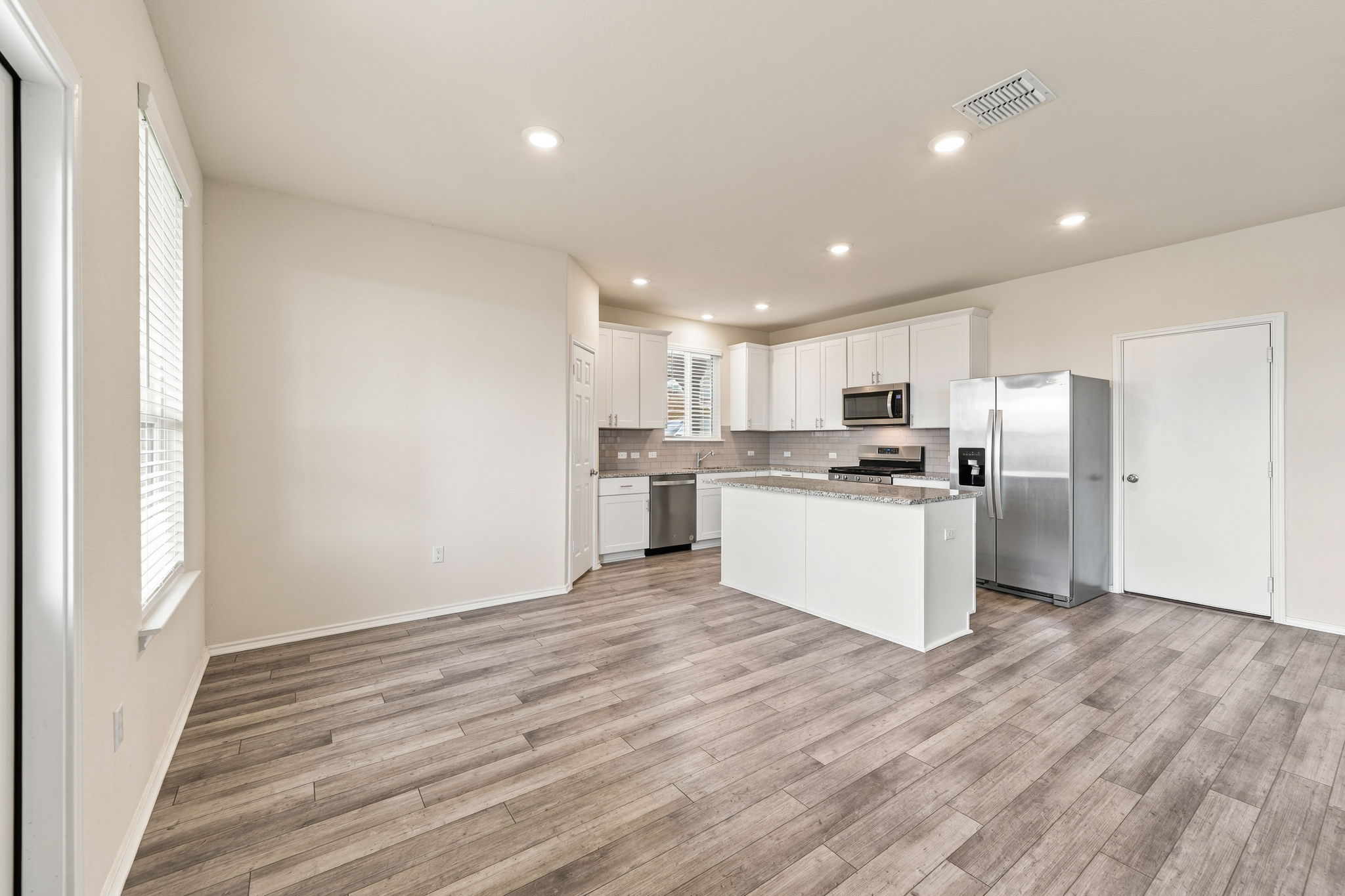 499 Tree Nut LOOP, Buda, TX, 78610 | 3862592 | Realty Texas LLC