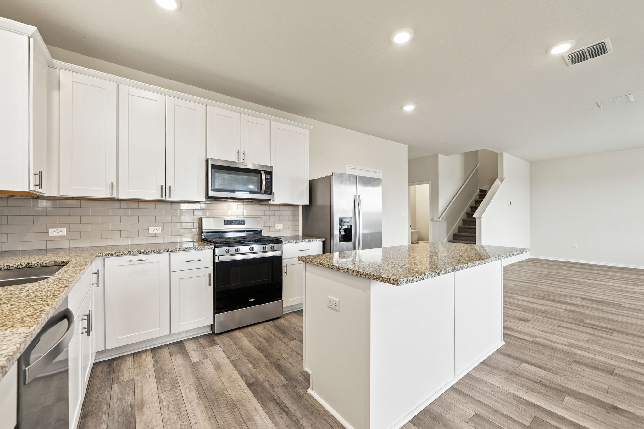 499 Tree Nut LOOP, Buda, TX, 78610 | 3862592 | Realty Texas LLC