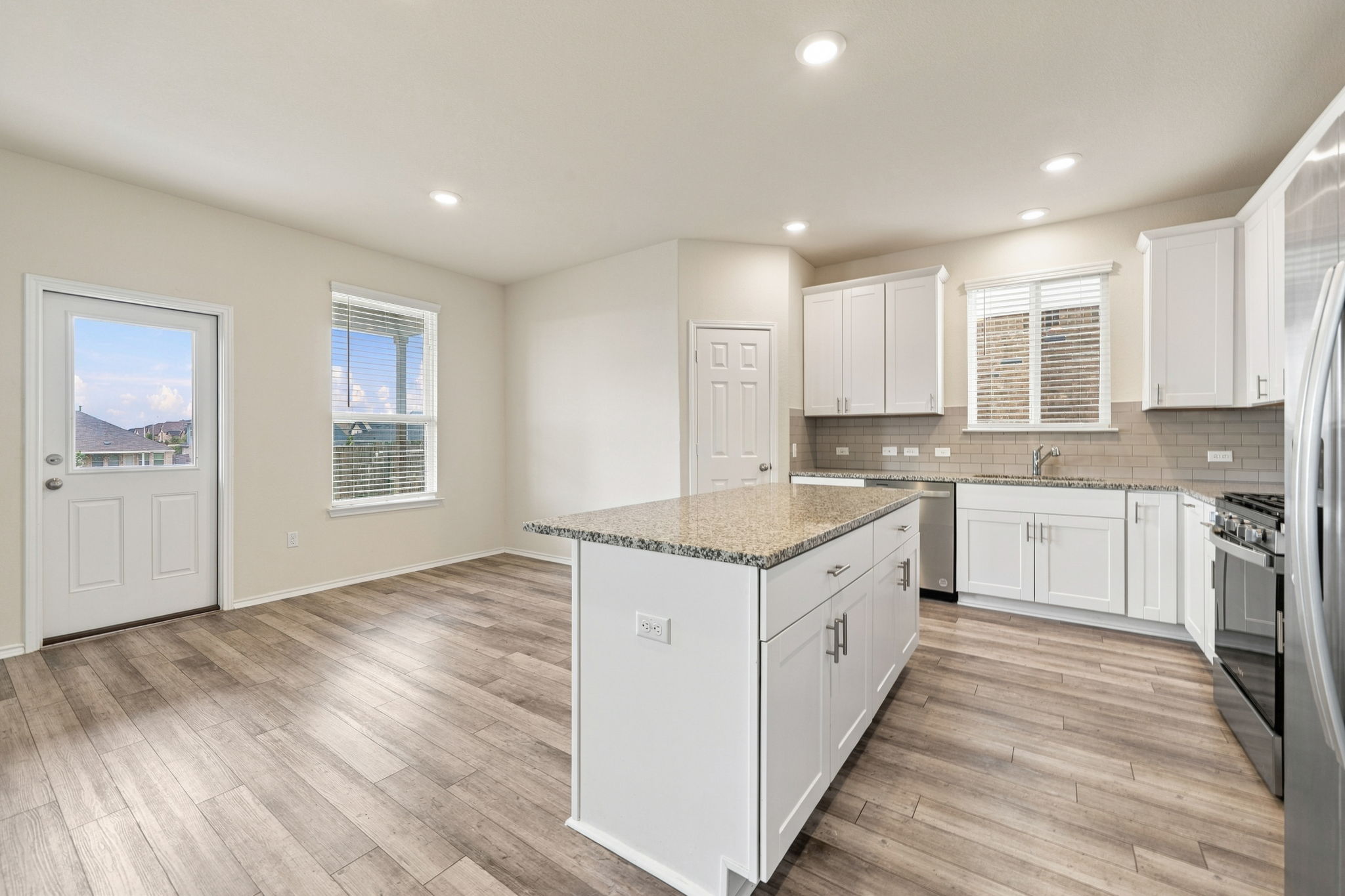 499 Tree Nut LOOP, Buda, TX, 78610 | 3862592 | Realty Texas LLC