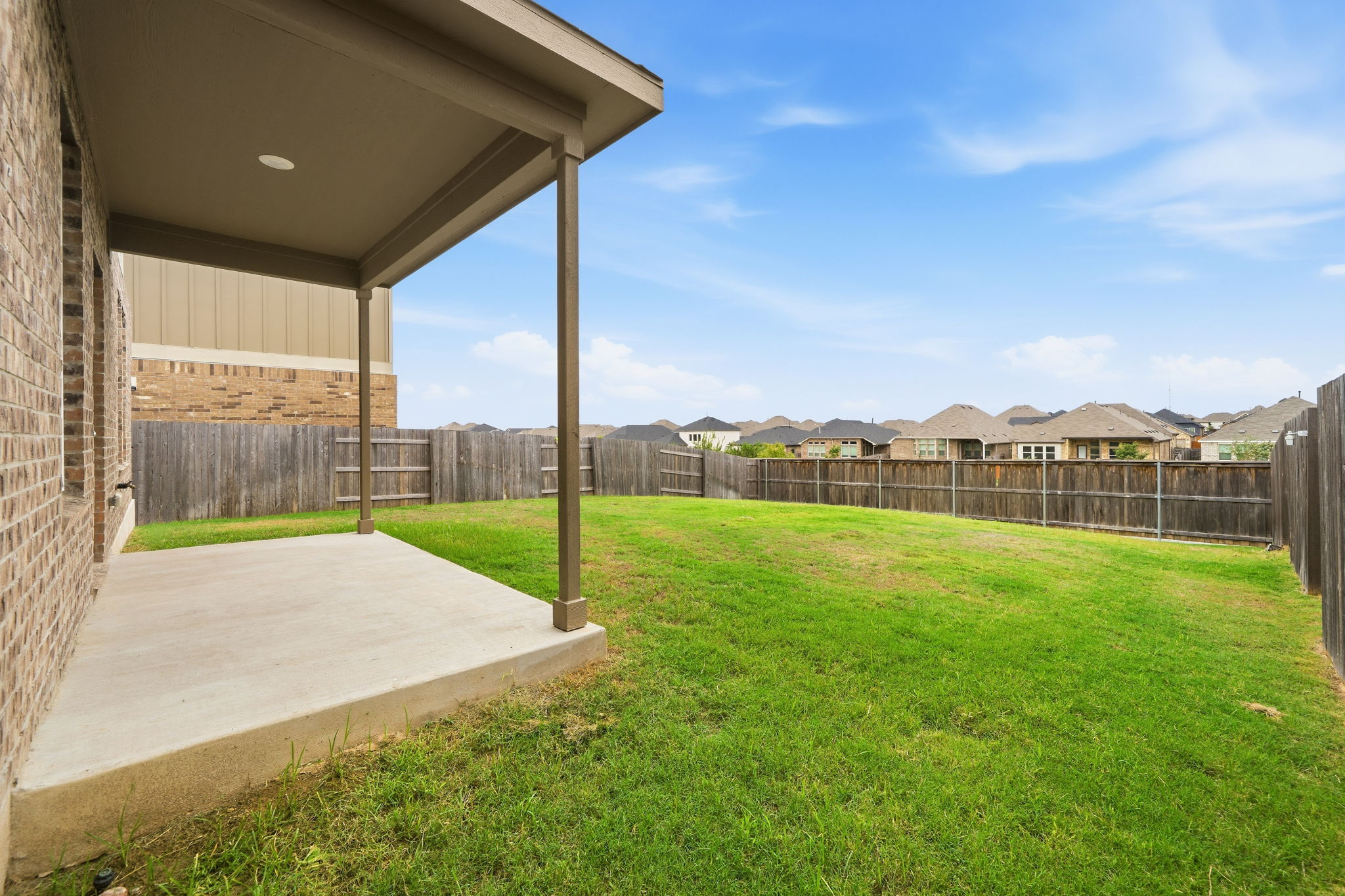499 Tree Nut LOOP, Buda, TX, 78610 | 3862592 | Realty Texas LLC