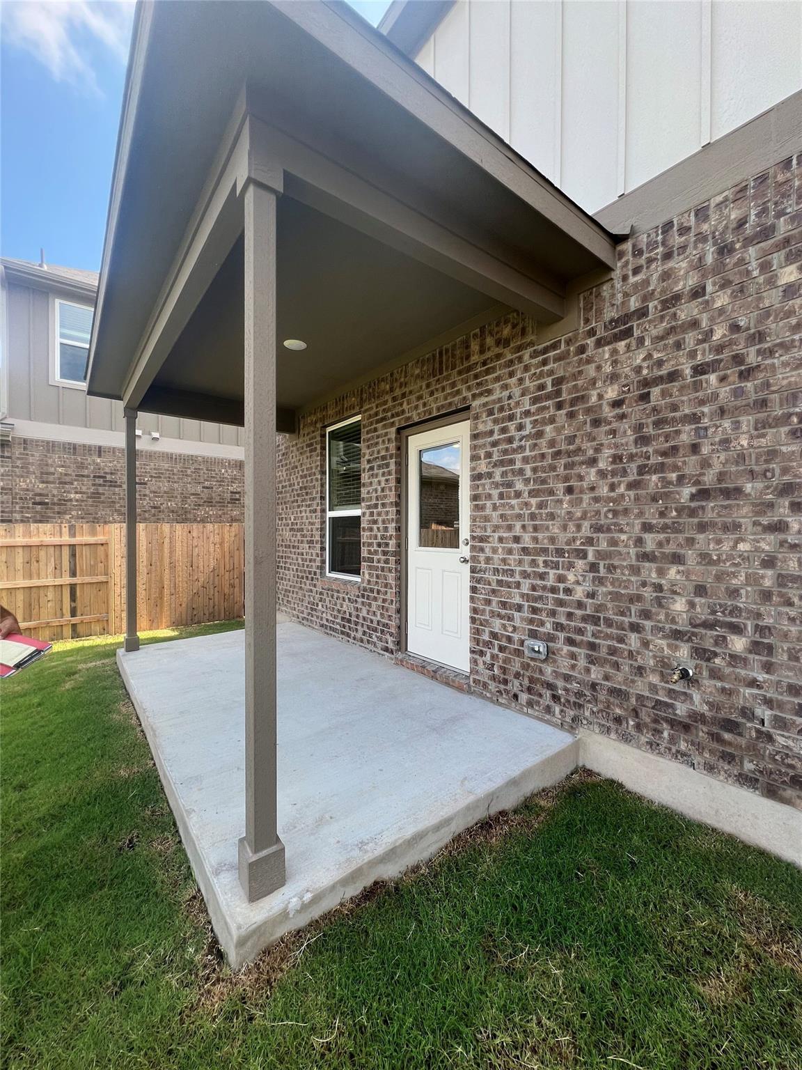499 Tree Nut LOOP, Buda, TX, 78610 | 3862592 | Realty Texas LLC