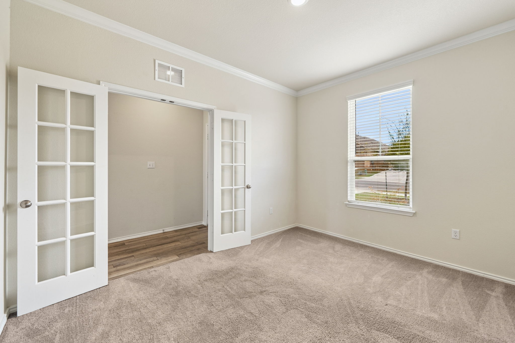 499 Tree Nut LOOP, Buda, TX, 78610 | 3862592 | Realty Texas LLC