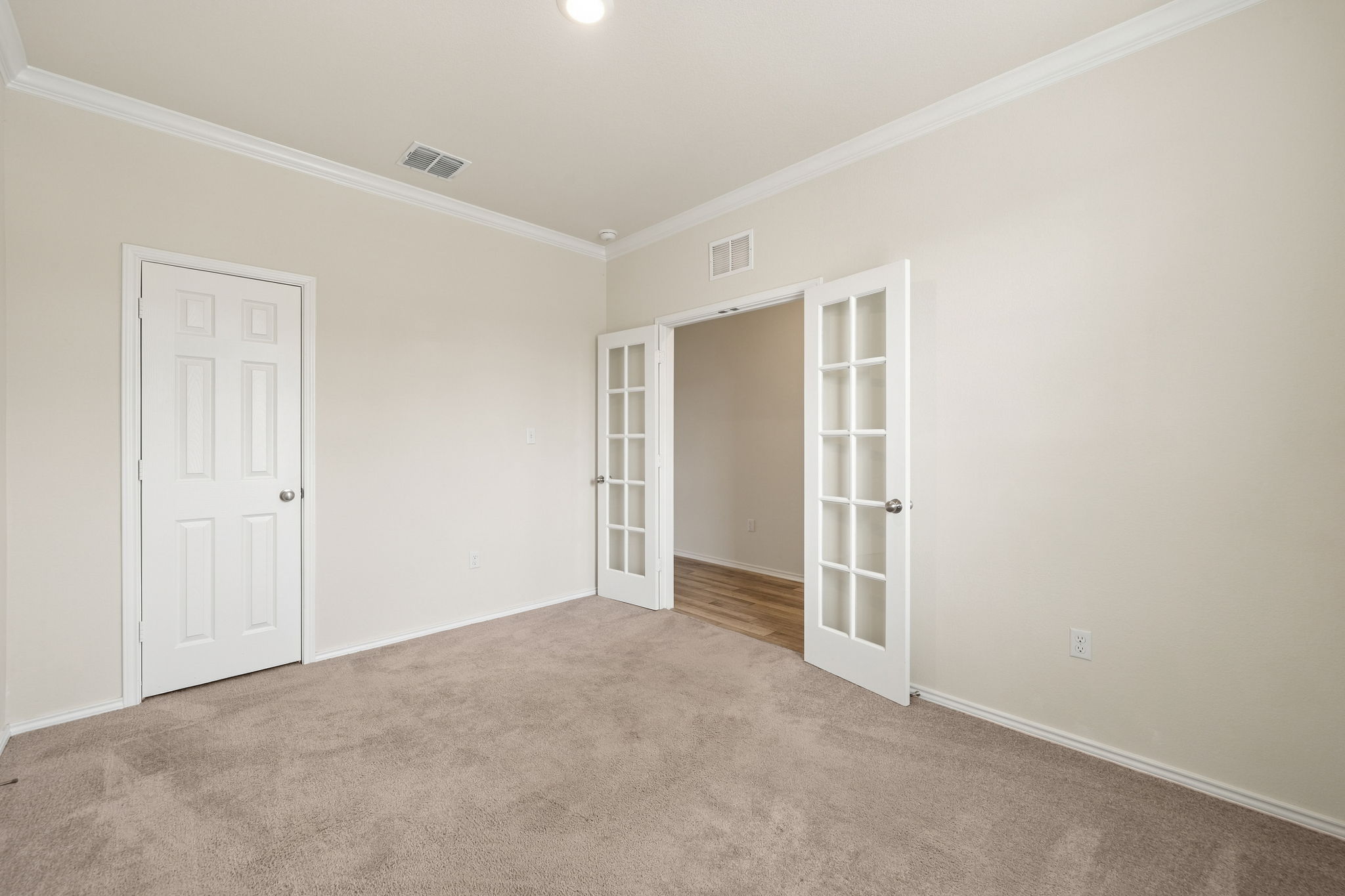 499 Tree Nut LOOP, Buda, TX, 78610 | 3862592 | Realty Texas LLC