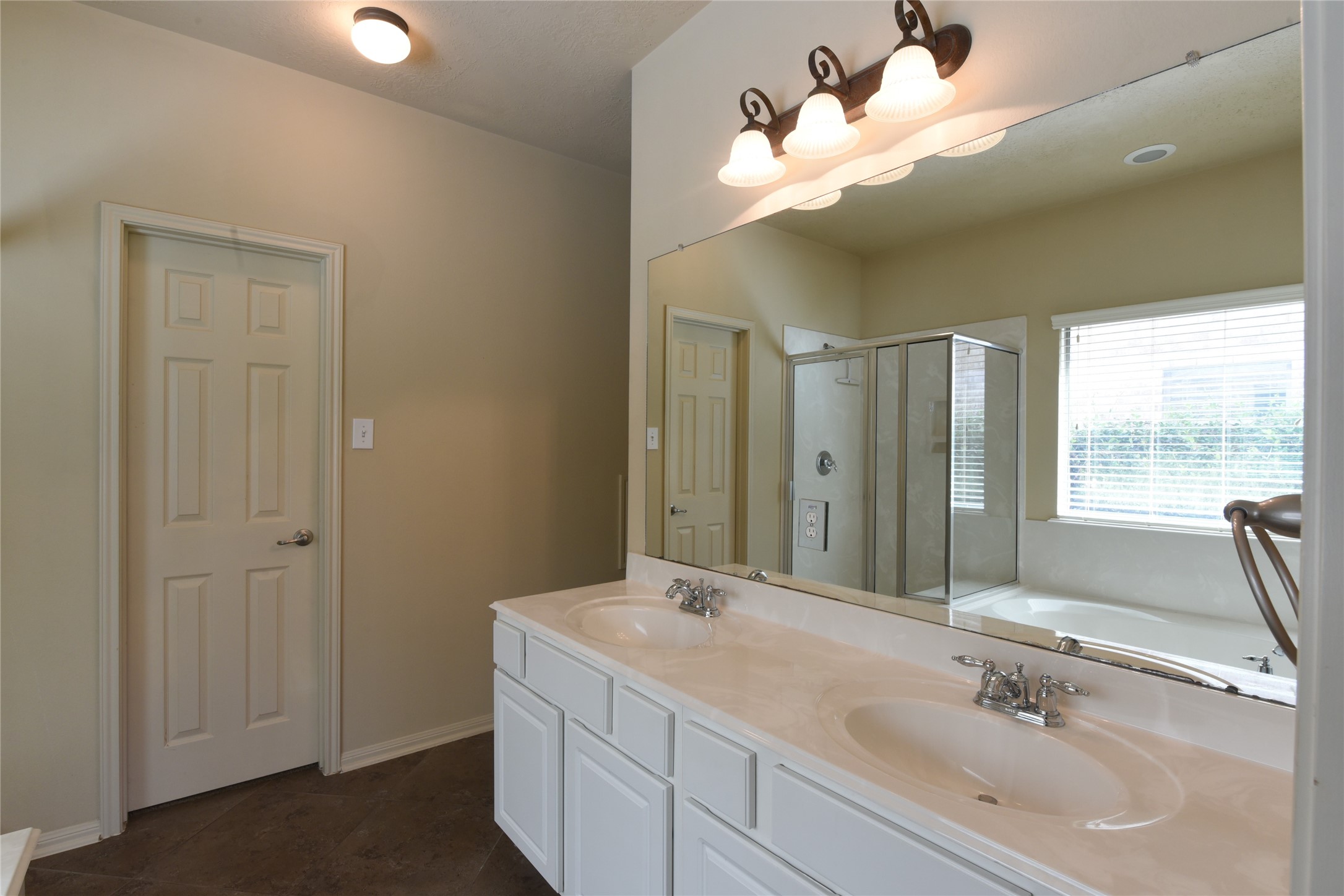118 E Lasting Spring Circle, Spring, TX, 77389 | 53915872 | Realty Texas LLC