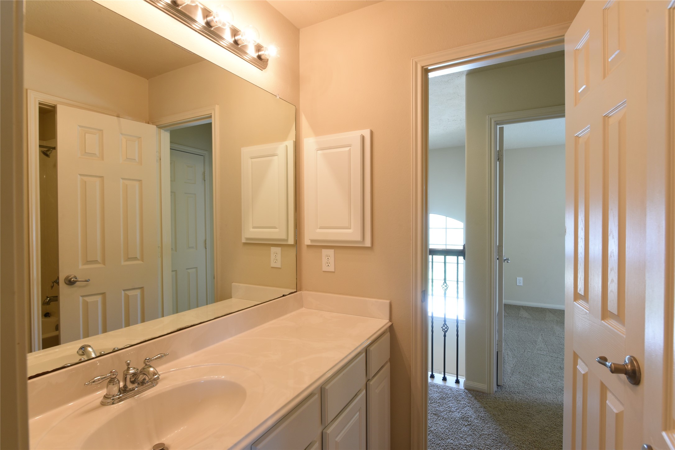 118 E Lasting Spring Circle, Spring, TX, 77389 | 53915872 | Realty Texas LLC