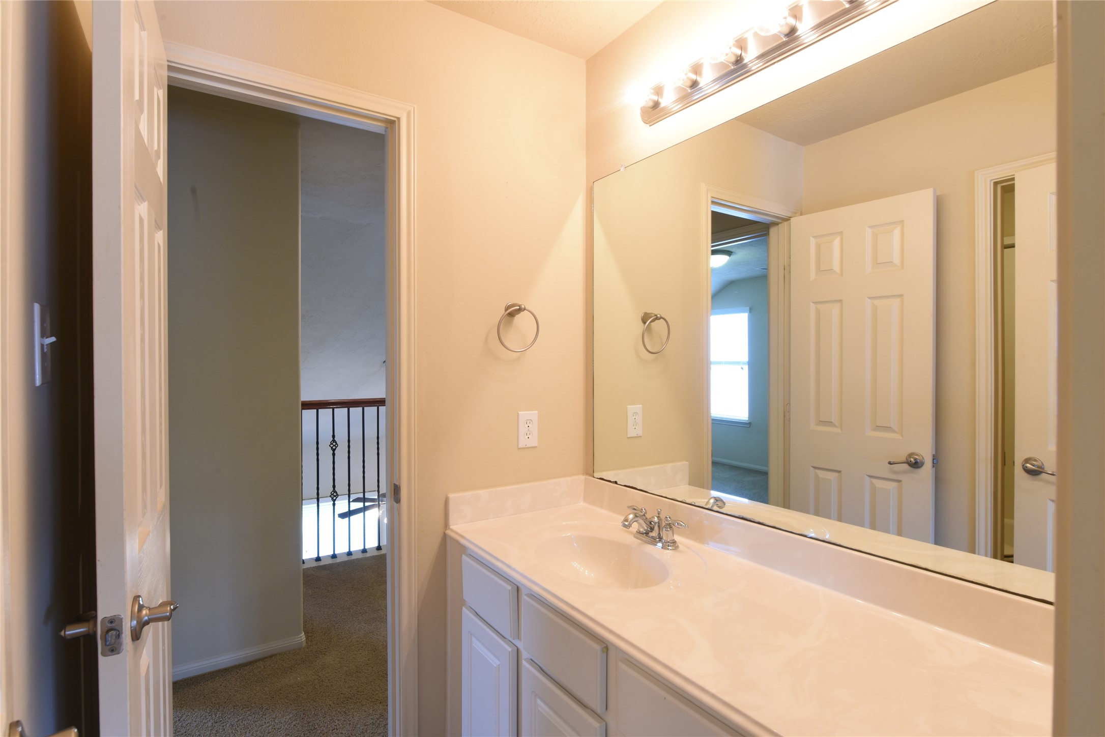118 E Lasting Spring Circle, Spring, TX, 77389 | 53915872 | Realty Texas LLC