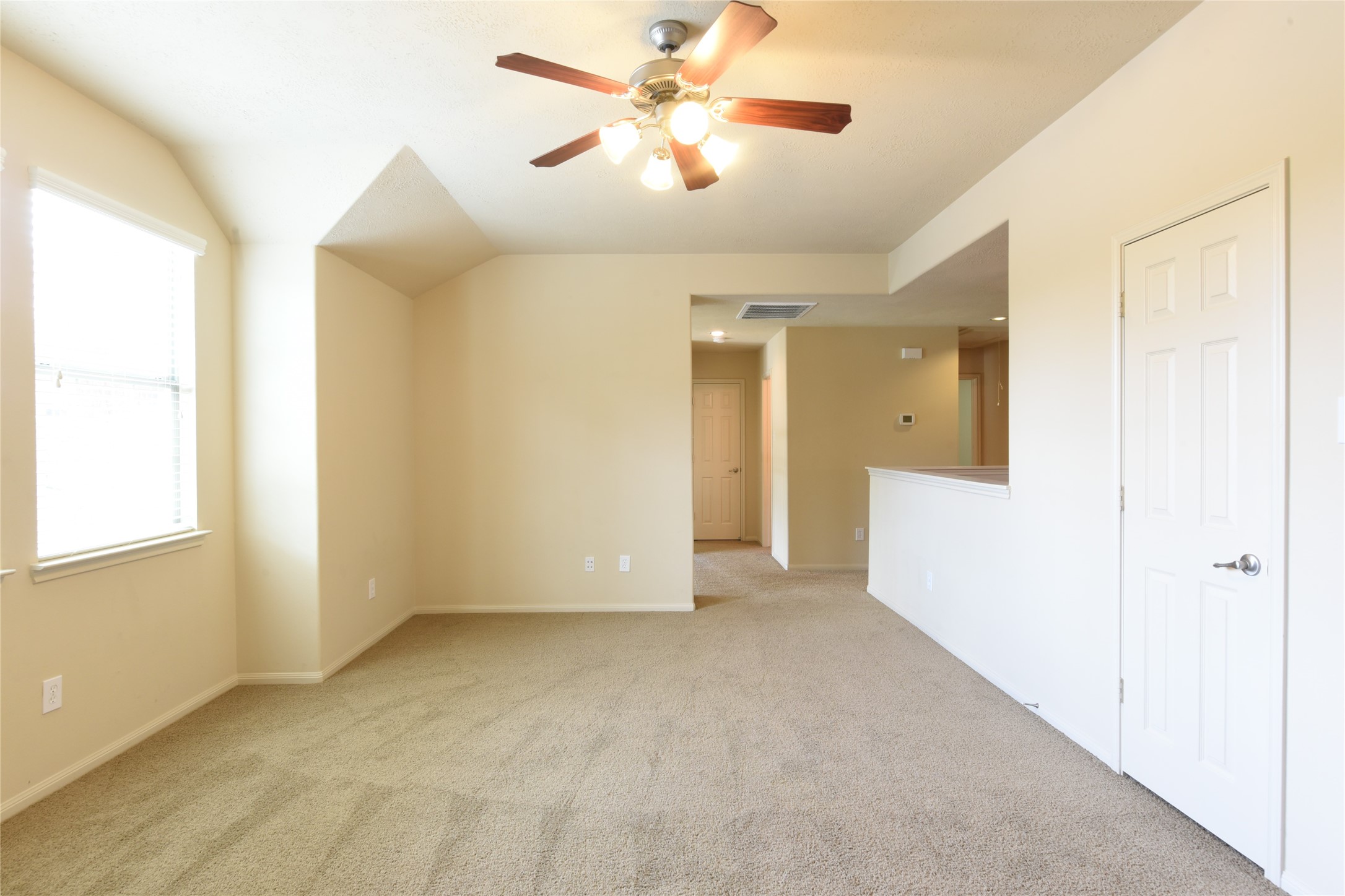 118 E Lasting Spring Circle, Spring, TX, 77389 | 53915872 | Realty Texas LLC