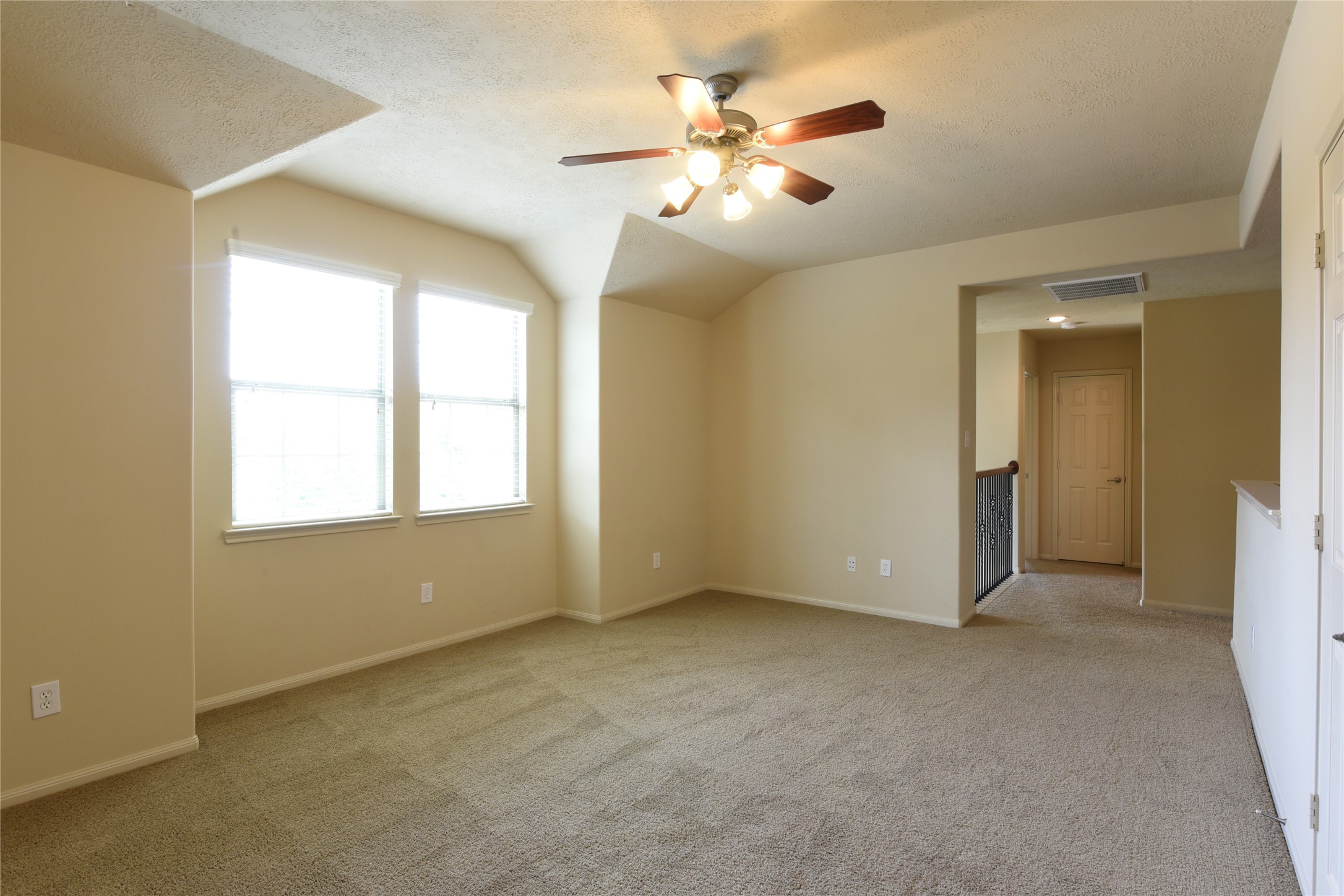 118 E Lasting Spring Circle, Spring, TX, 77389 | 53915872 | Realty Texas LLC