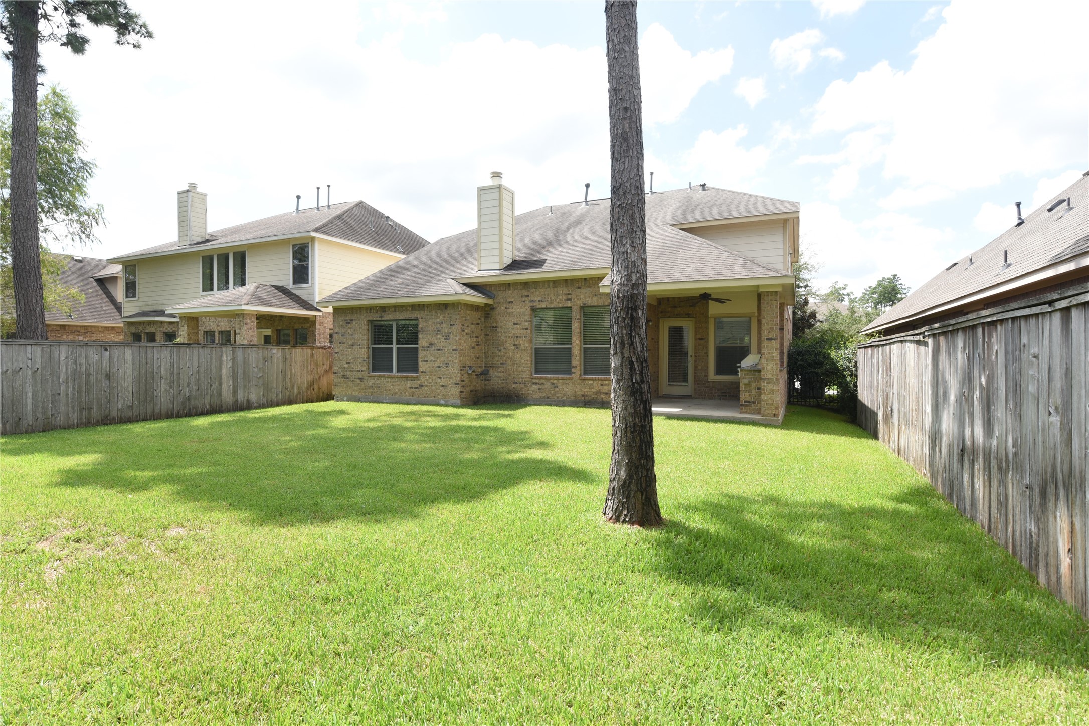 118 E Lasting Spring Circle, Spring, TX, 77389 | 53915872 | Realty Texas LLC